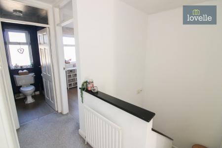 3 bedroom Semi-detached house for sale in Broadbank, Louth, LN11
