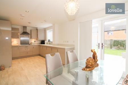 3 bedroom Detached house for sale in Walnut Close, Louth, LN11