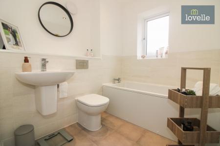 3 bedroom Detached house for sale in Walnut Close, Louth, LN11