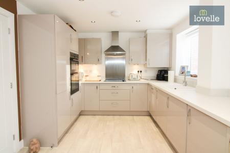 3 bedroom Detached house for sale in Walnut Close, Louth, LN11