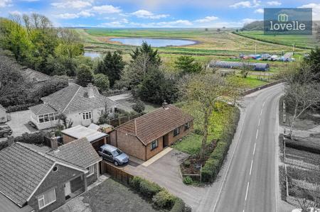 Main Road, Saltfleet, LN11