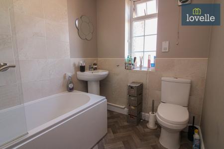 3 bedroom Semi-detached bungalow for sale in Mayfield Crescent, Louth, LN11