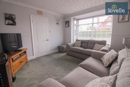 3 bedroom Semi-detached bungalow for sale in Mayfield Crescent, Louth, LN11