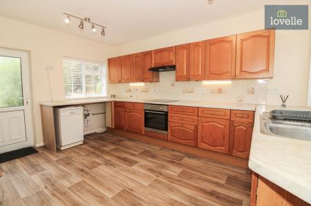3 bedroom Semi-detached house for sale in Church Walk, South Cockerington, LN11