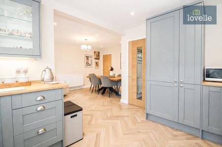 3 bedroom Semi-detached house for sale in Laburnum Crescent, Louth, LN11