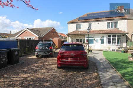4 bedroom Semi-detached house for sale in Conisholme Road, North Somercotes, LN11