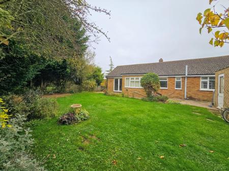 3 bedroom Detached bungalow for sale in Grange Lane, Utterby, LN11