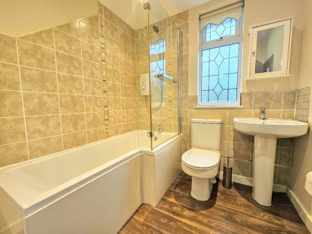 3 bedroom Detached bungalow for sale in Grange Lane, Utterby, LN11
