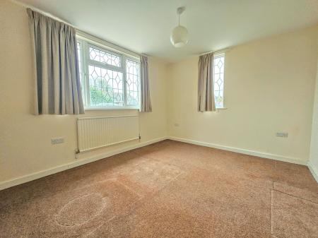 3 bedroom Detached bungalow for sale in Grange Lane, Utterby, LN11