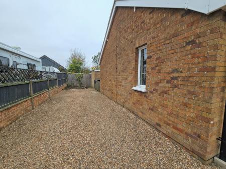 3 bedroom Detached bungalow for sale in Grange Lane, Utterby, LN11