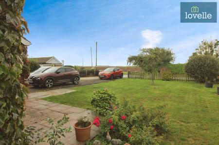 3 bedroom Detached house for sale in King Street, Yarburgh, LN11
