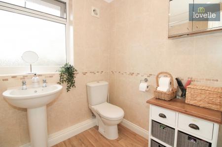 3 bedroom Detached bungalow for sale in Eastfield Lane, Grimoldby, LN11