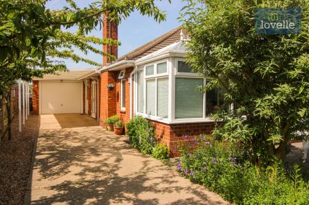 3 bedroom Detached bungalow for sale in Eastfield Lane, Grimoldby, LN11