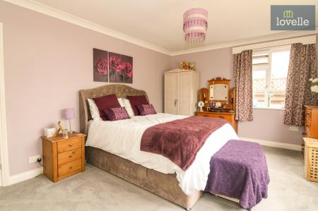3 bedroom Detached bungalow for sale in Eastfield Lane, Grimoldby, LN11