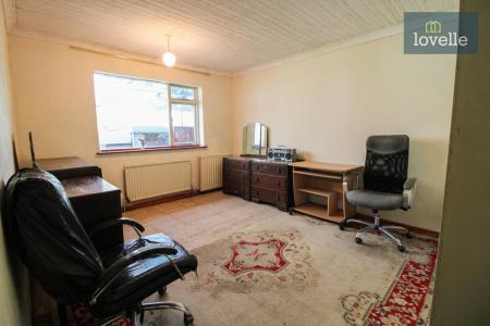 3 bedroom Detached bungalow for sale in Church End, North Somercotes, LN11