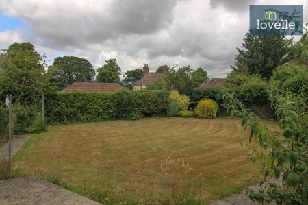 4 bedroom Detached house for sale in Linda Crescent, Louth, LN11
