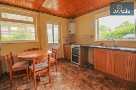 4 bedroom Detached house for sale in Linda Crescent, Louth, LN11