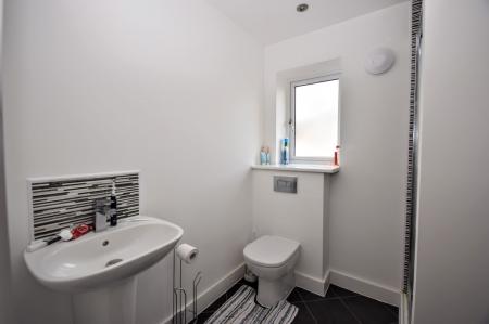 4 bedroom Detached house for sale in Walnut Close, Louth, LN11