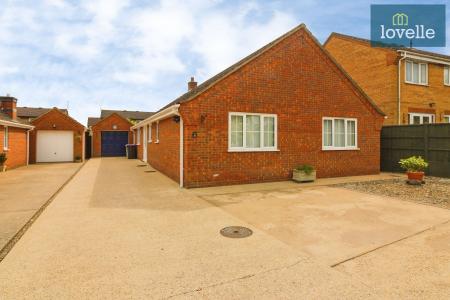 3 bedroom Detached bungalow for sale in Watts Lane, Louth, LN11
