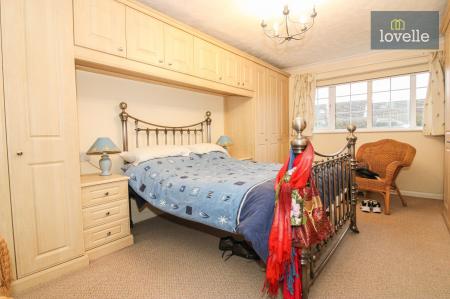 5 bedroom Detached bungalow for sale in Jubilee Road, North Somercotes, LN11