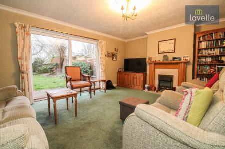 5 bedroom Detached bungalow for sale in Jubilee Road, North Somercotes, LN11