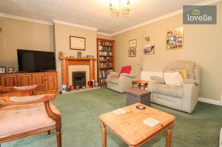 5 bedroom Detached bungalow for sale in Jubilee Road, North Somercotes, LN11
