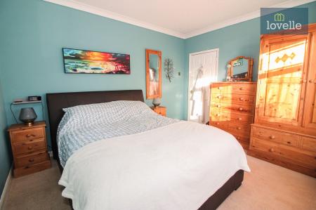 4 bedroom Detached bungalow for sale in Conisholme Road, North Somercotes, LN11