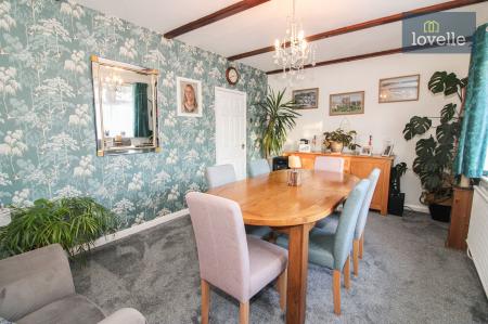 4 bedroom Detached bungalow for sale in Conisholme Road, North Somercotes, LN11