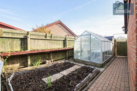 3 bedroom Detached bungalow for sale in Pasture Drive, Louth, LN11