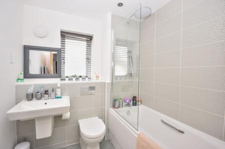4 bedroom Detached house for sale in Acorn Avenue, Louth, LN11