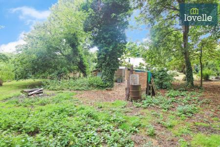 4 bedroom Detached house for sale in Warren Road, Saltfleet, LN11