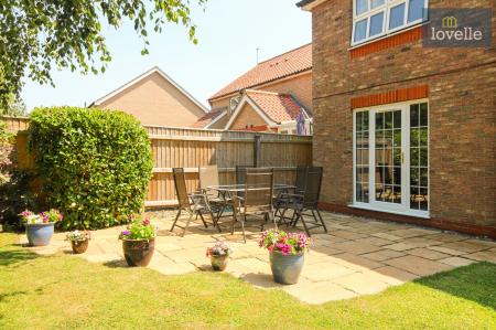 4 bedroom Detached house for sale in Househams Lane, Legbourne, LN11