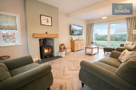 3 bedroom Detached house for sale in Mill Lane, Legbourne, LN11