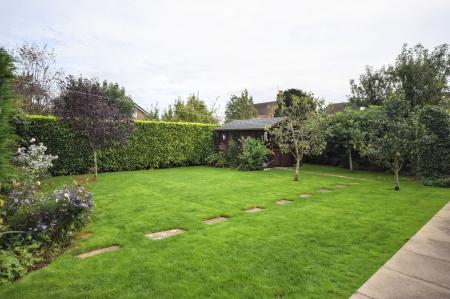 3 bedroom Detached bungalow for sale in Manor Park, Legbourne, LN11