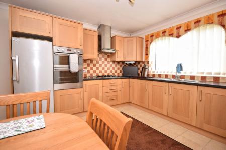 3 bedroom Detached bungalow for sale in Manor Park, Legbourne, LN11