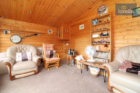 4 bedroom Detached house for sale in Church Lane, Saltfleetby, LN11