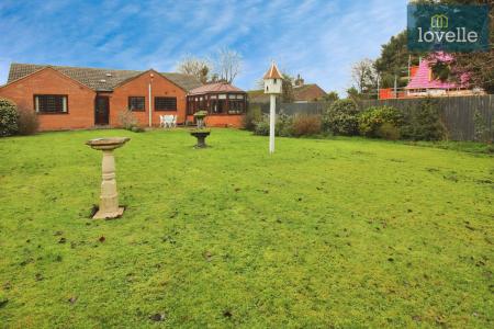2 bedroom Detached bungalow for sale in Newbridge Lane, Covenham St. Mary, LN11