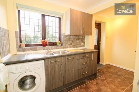 2 bedroom Detached bungalow for sale in Newbridge Lane, Covenham St. Mary, LN11