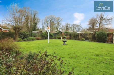 2 bedroom Detached bungalow for sale in Newbridge Lane, Covenham St. Mary, LN11