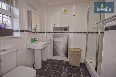 3 bedroom Detached bungalow for sale in South Road, Tetford, LN9