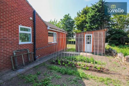 3 bedroom Detached bungalow for sale in Church Lane, Saltfleetby, LN11