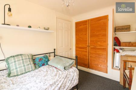 3 bedroom Semi-detached house for sale in Newmarket, Louth, LN11