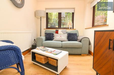 3 bedroom Semi-detached house for sale in Newmarket, Louth, LN11