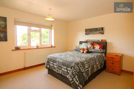 4 bedroom Detached house for sale in Keeling Street, North Somercotes, LN11