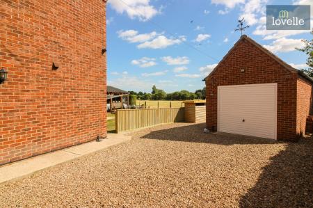 4 bedroom Detached house for sale in Keeling Street, North Somercotes, LN11