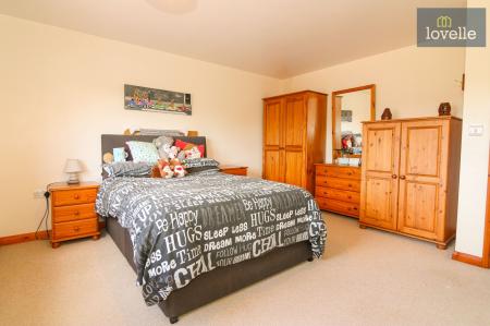 4 bedroom Detached house for sale in Keeling Street, North Somercotes, LN11
