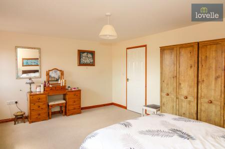 4 bedroom Detached house for sale in Keeling Street, North Somercotes, LN11