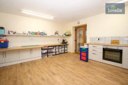 4 bedroom Detached house for sale in Main Road, Grainthorpe, LN11