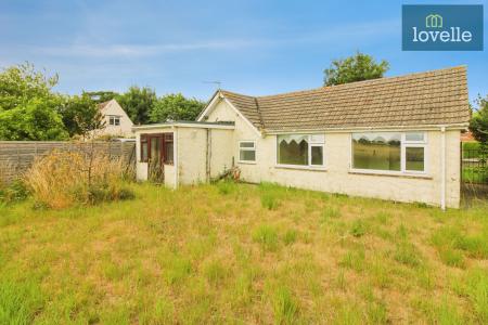 2 bedroom Detached bungalow for sale in Bank End, North Somercotes, LN11