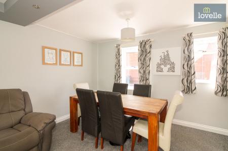 4 bedroom Detached house for sale in Bolle Road, Louth, LN11